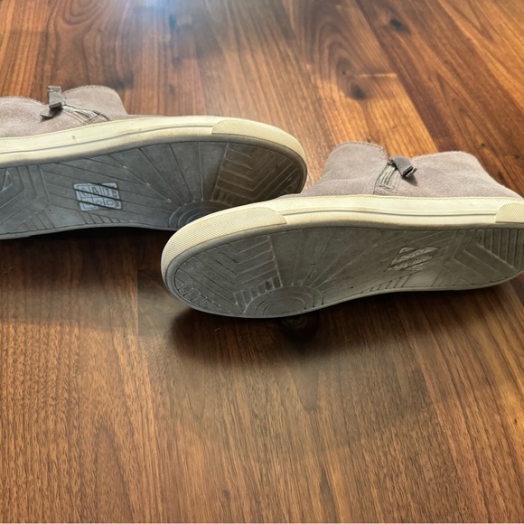 Women’s Gray Suede Ankle Boots - Picture 3 of 4